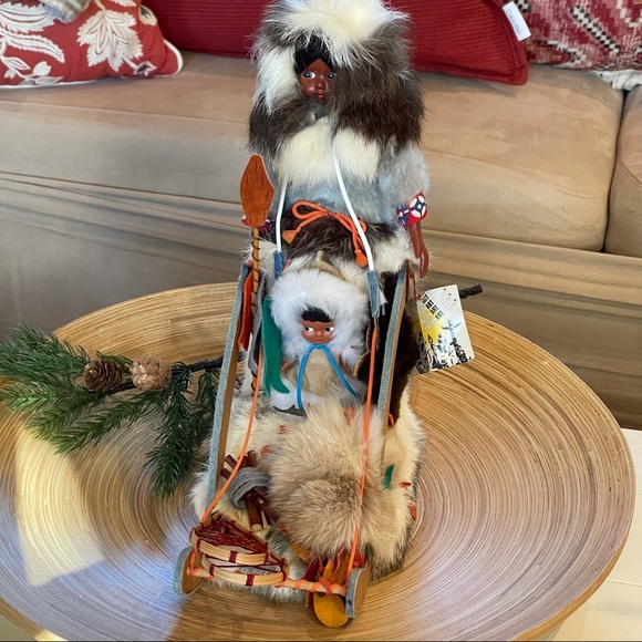 Indiem Art Eskimo - Picture 1 of 10